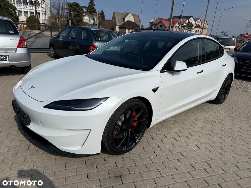 Tesla Model 3 - 5