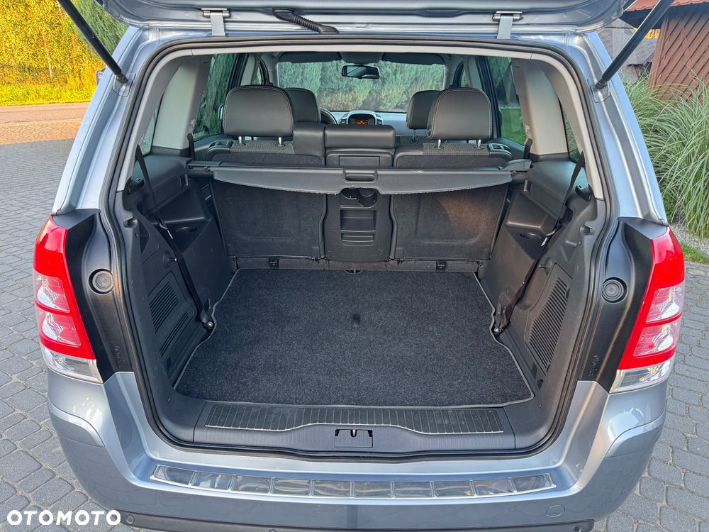 Opel Zafira - 18