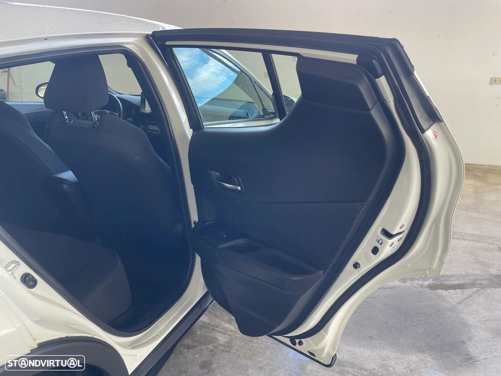 Toyota C-HR 1.2 Turbo Style Selection - 17
