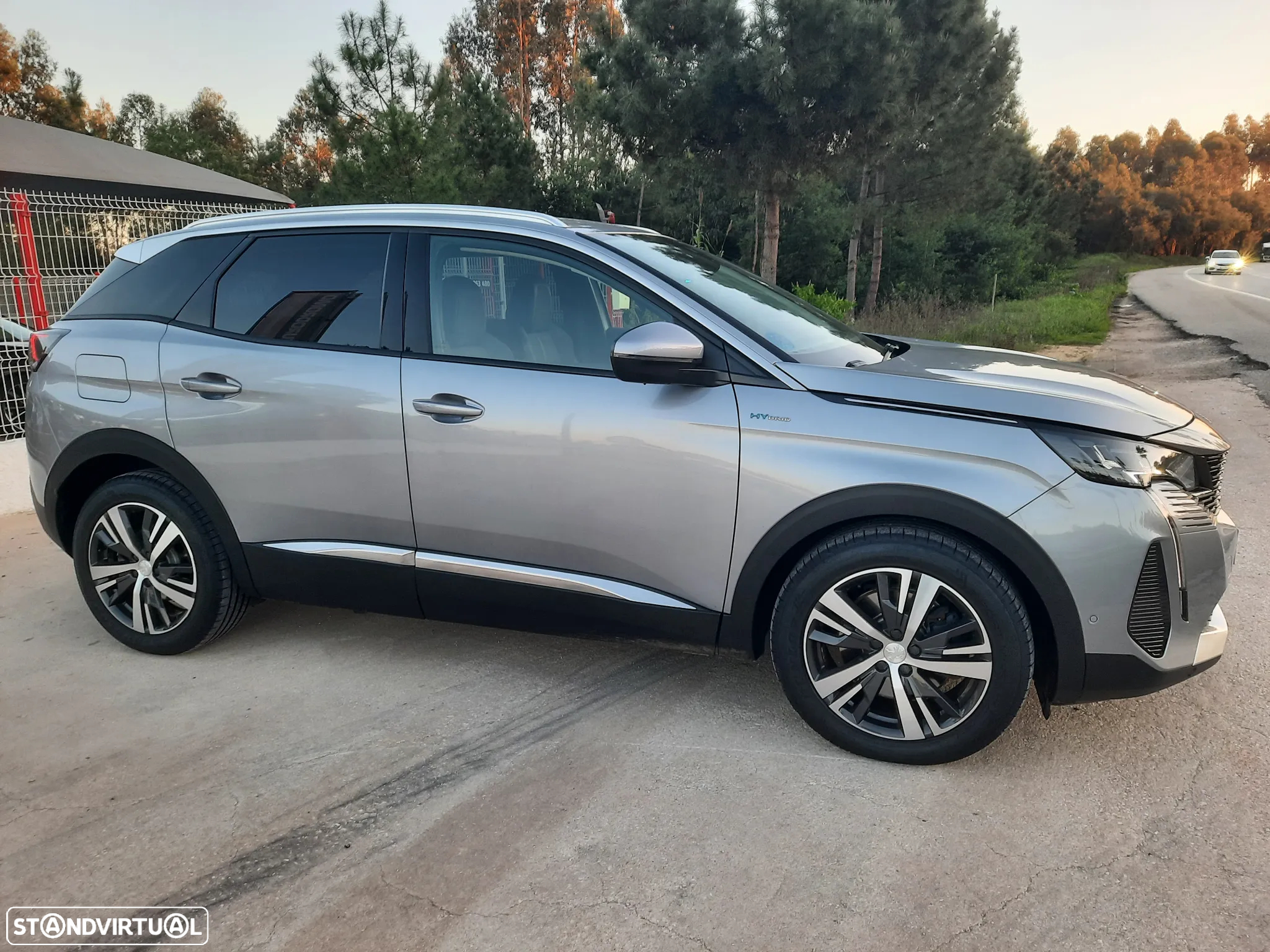 Peugeot 3008 1.6 Hybrid Allure Pack e-EAT8 - 8
