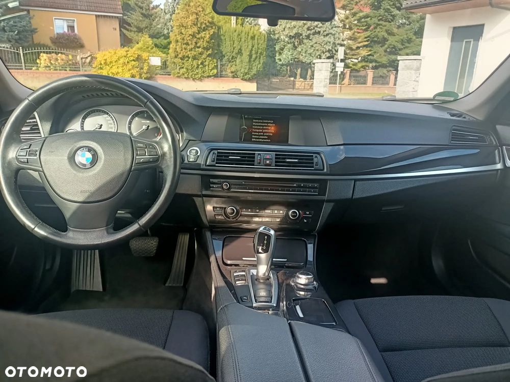 BMW Seria 5 520d - 17