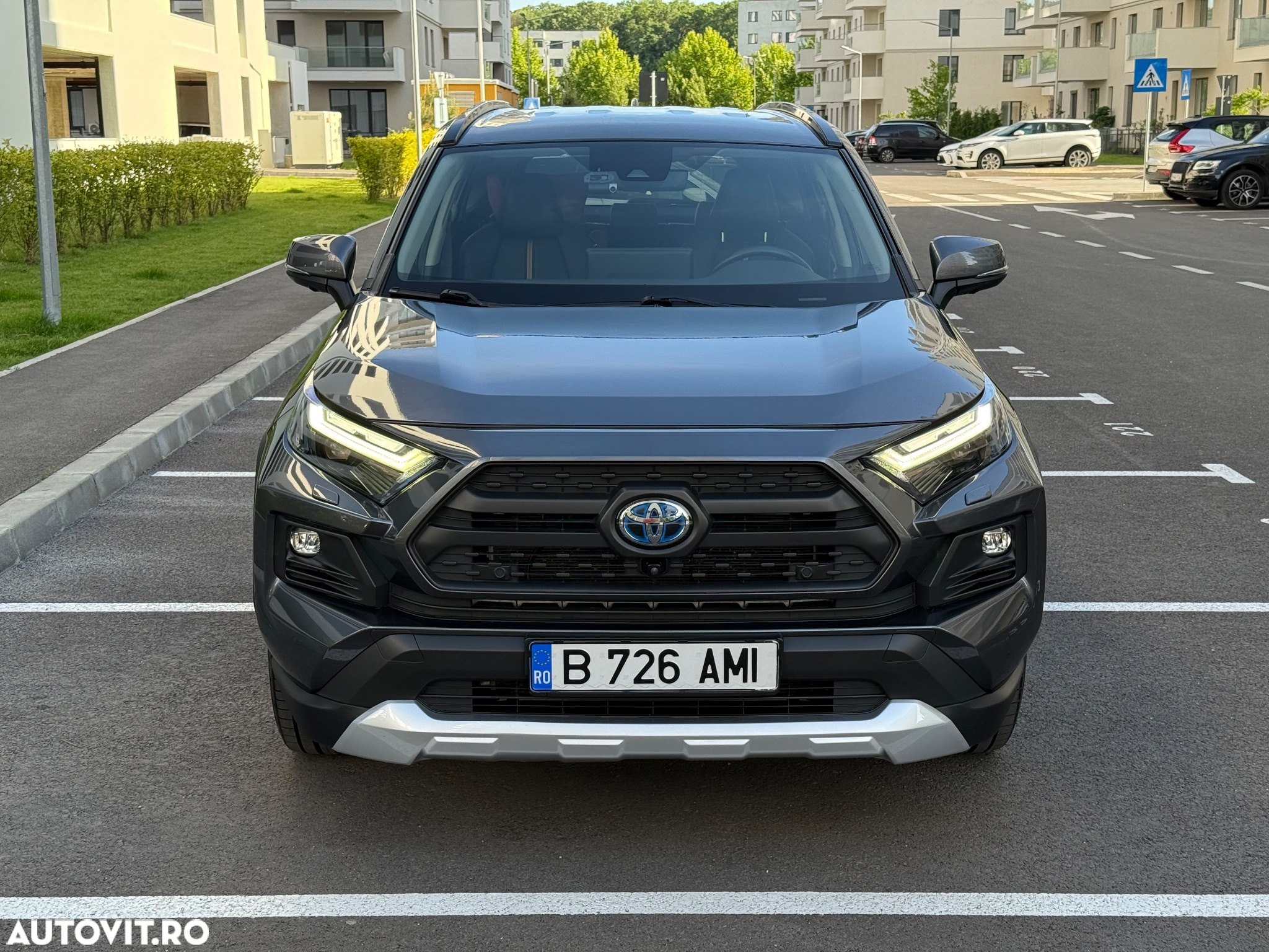 Toyota RAV4 2.5 Hybrid VVT-iE 4x4 Adventure - 2