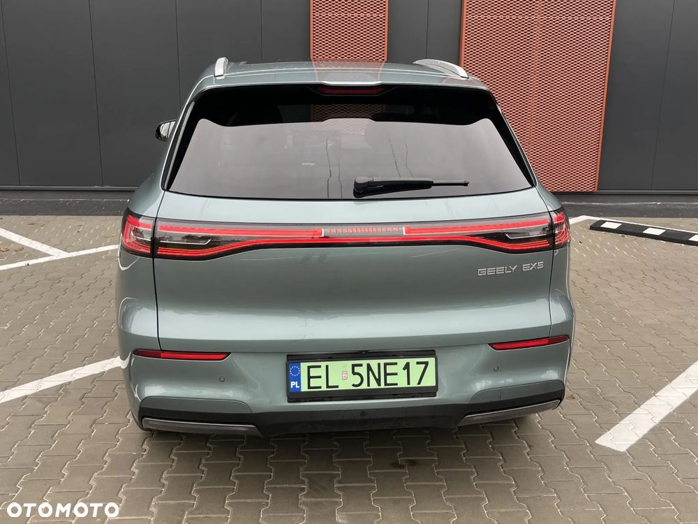 Geely EX5 - 21