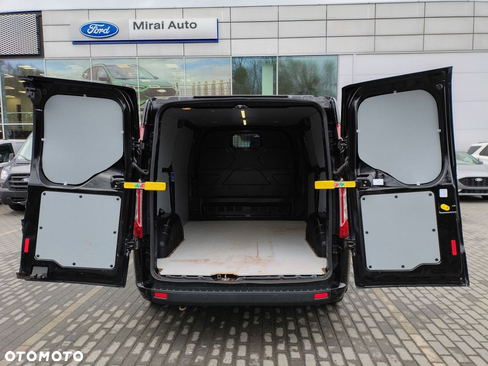 Ford Transit Custom - 11