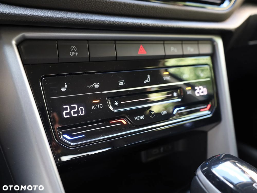 Volkswagen T-Roc 1.5 TSI Life Plus DSG - 25