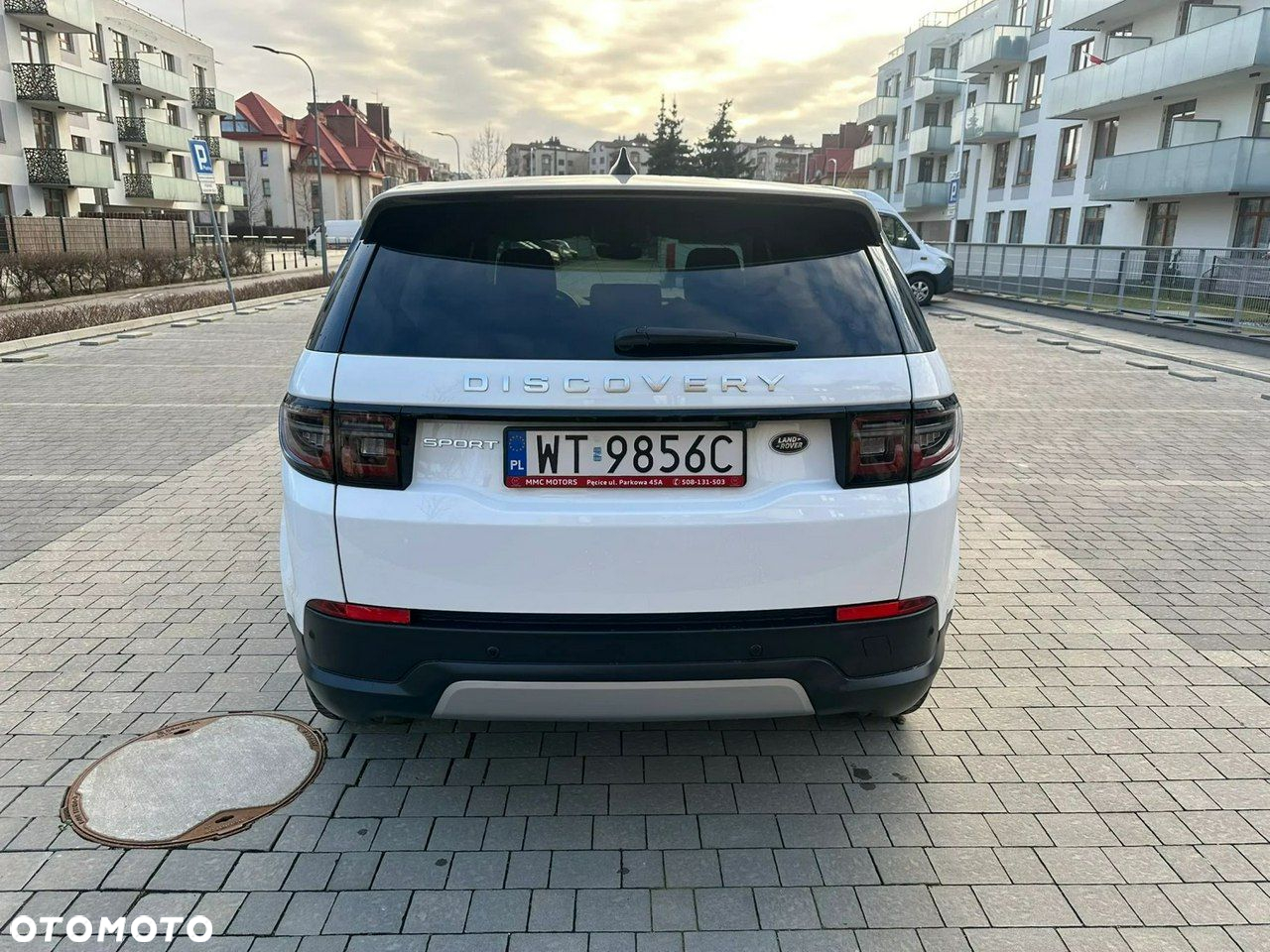 Land Rover Discovery Sport 2.0 P200 mHEV S - 4