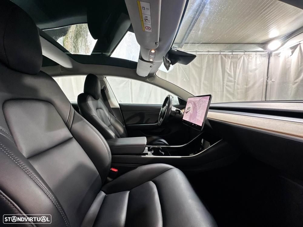 Tesla Model 3 Long-Range Dual Motor AWD - 30