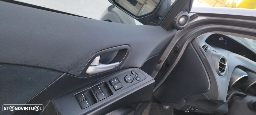 Honda Civic Tourer 1.6 i-DTEC Executive Navi - 17