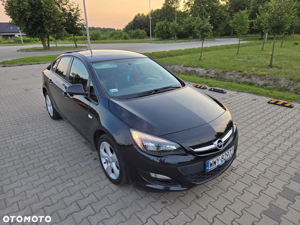 Opel Astra - 1