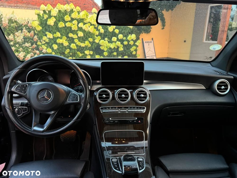 Mercedes-Benz GLC - 11