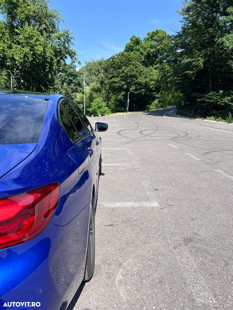 BMW Seria 5 520d AT - 2