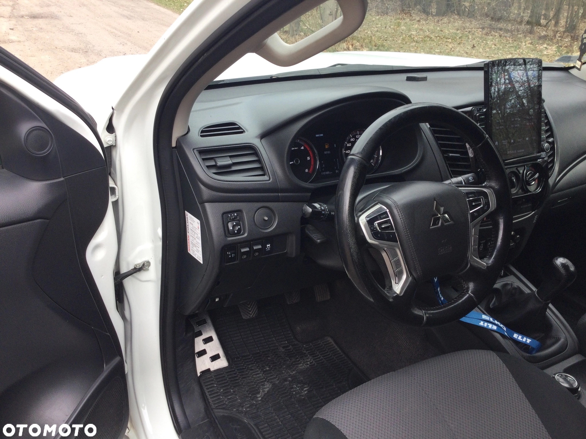 Mitsubishi L200 - 10