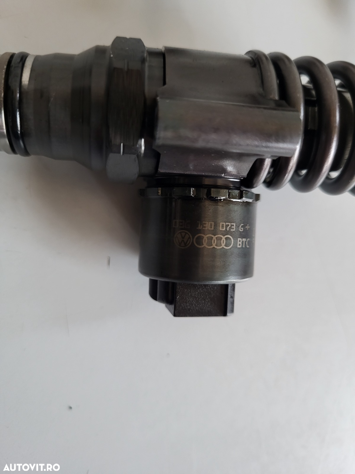Injectoare Injector 2 Prinderi BOSCH Vw Audi Seat Skoda Passat B6 Golf Touran Altea Leon Octavia 2 - 5