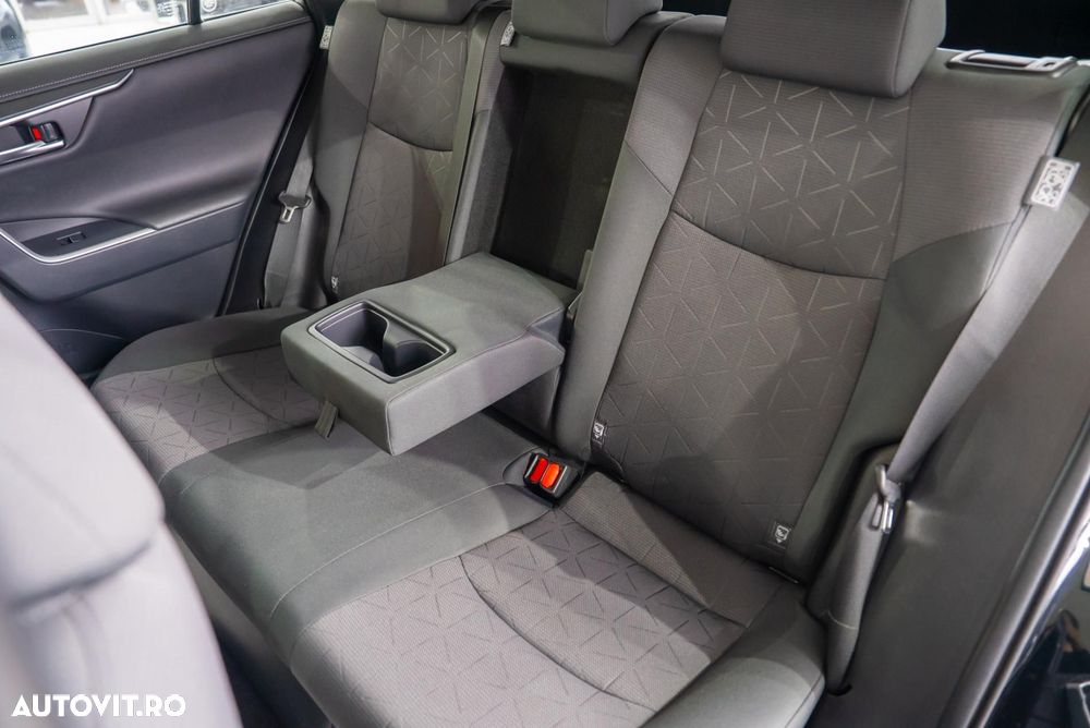 Toyota RAV4 - 22