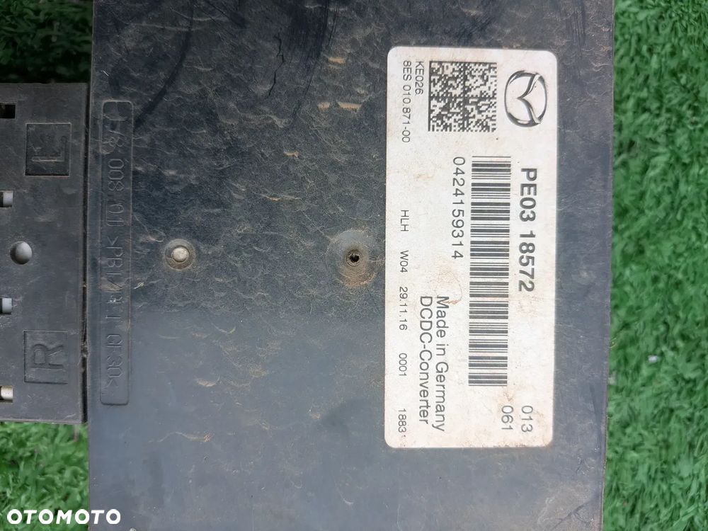 Mazda 2 3 BM 6 GJ CX-3 CX-5 2.2D 2.0 2.5 benzyna modul konwerter sterownik napiecia PE03-18572 PE03 18572 - 2