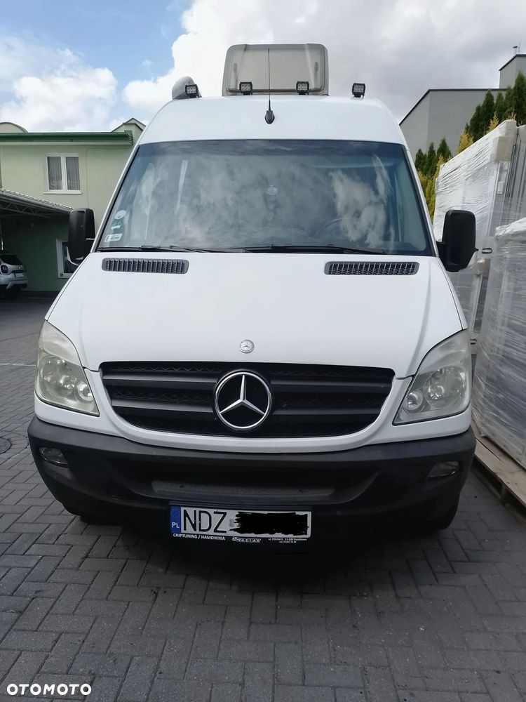 Mercedes-Benz Sprinter 319 - 18