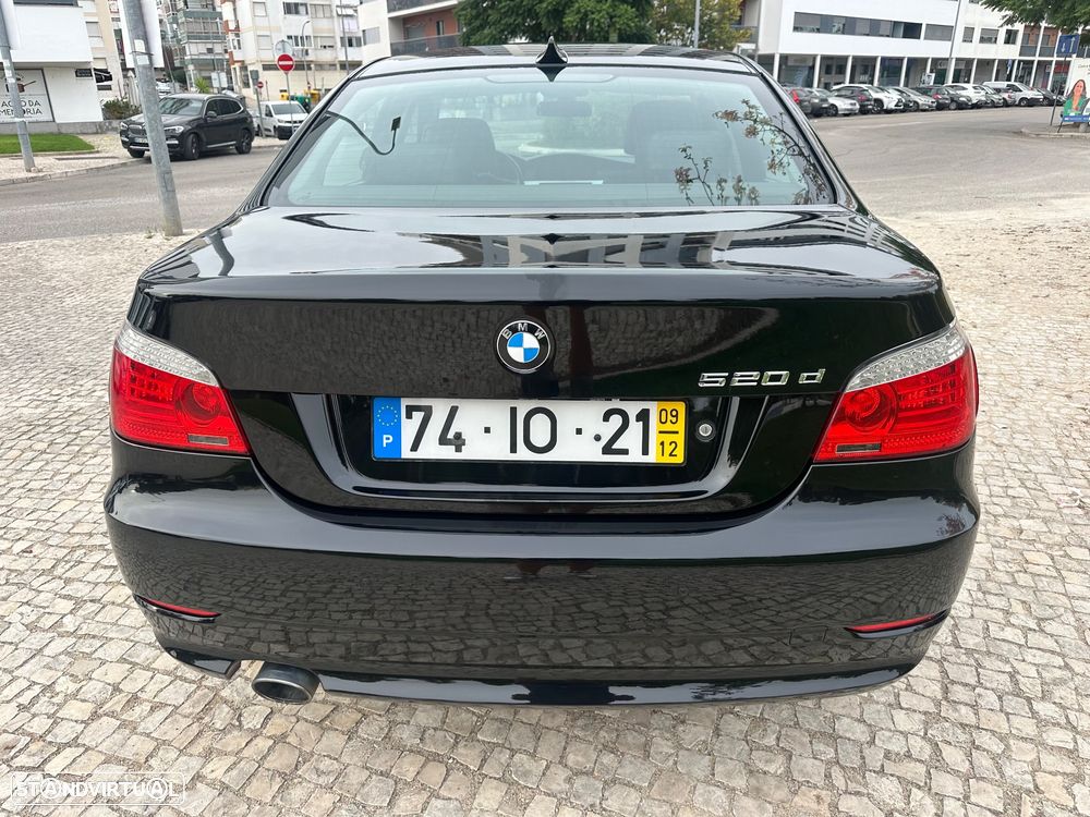 BMW 520 dA Executive - 10