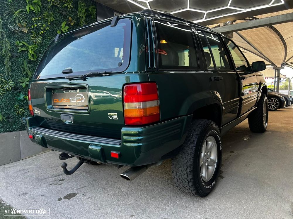 Jeep Grand Cherokee 5.9 LX - 7