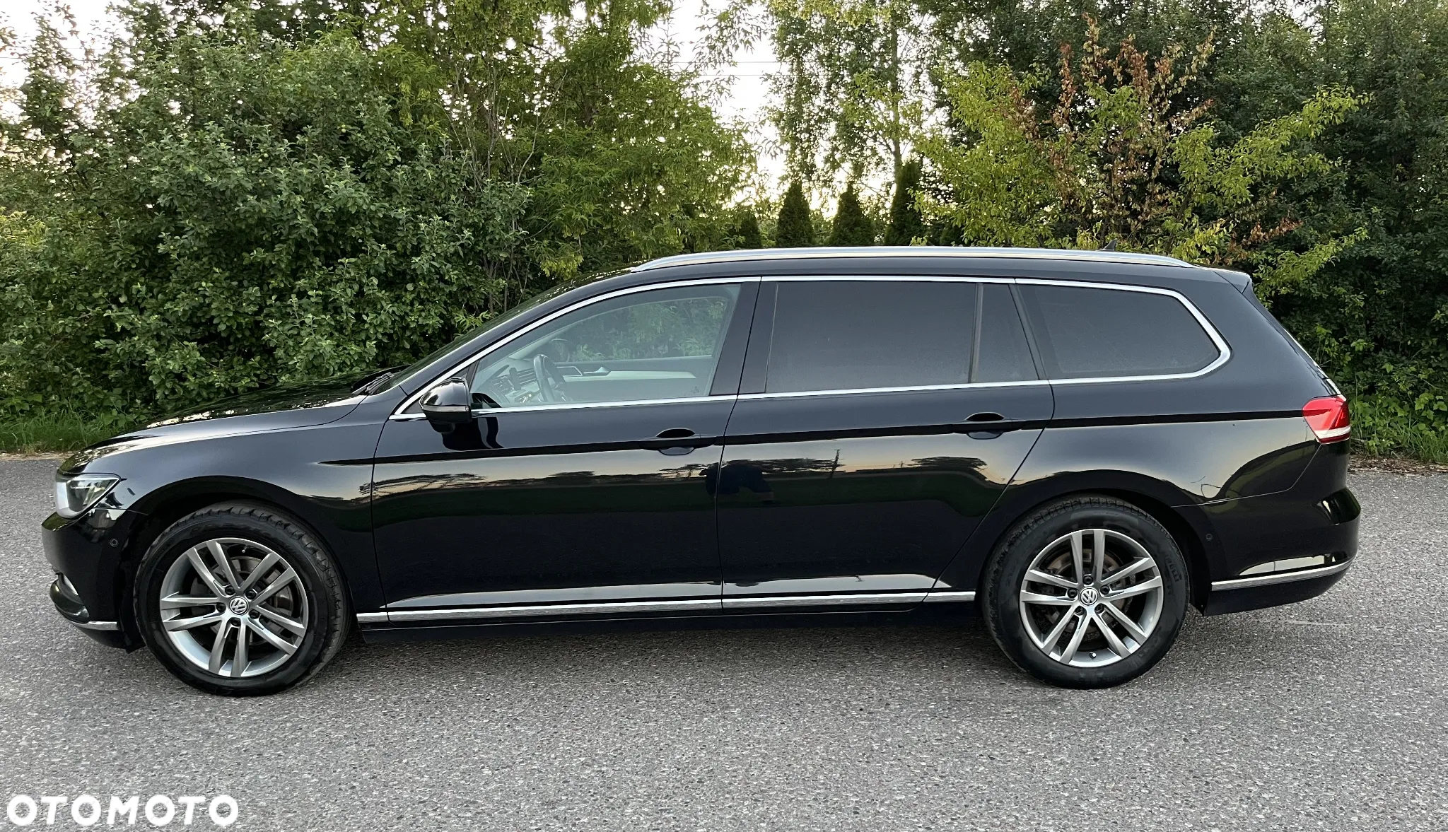 Volkswagen Passat - 2