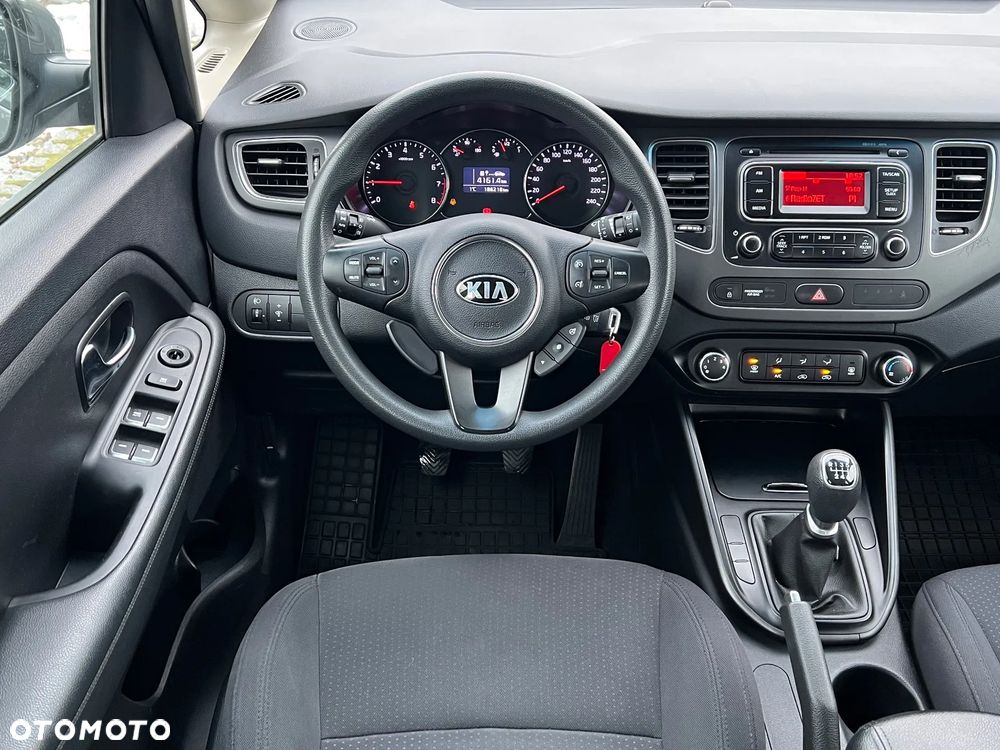 Kia Carens 1.6 GDI L - 15