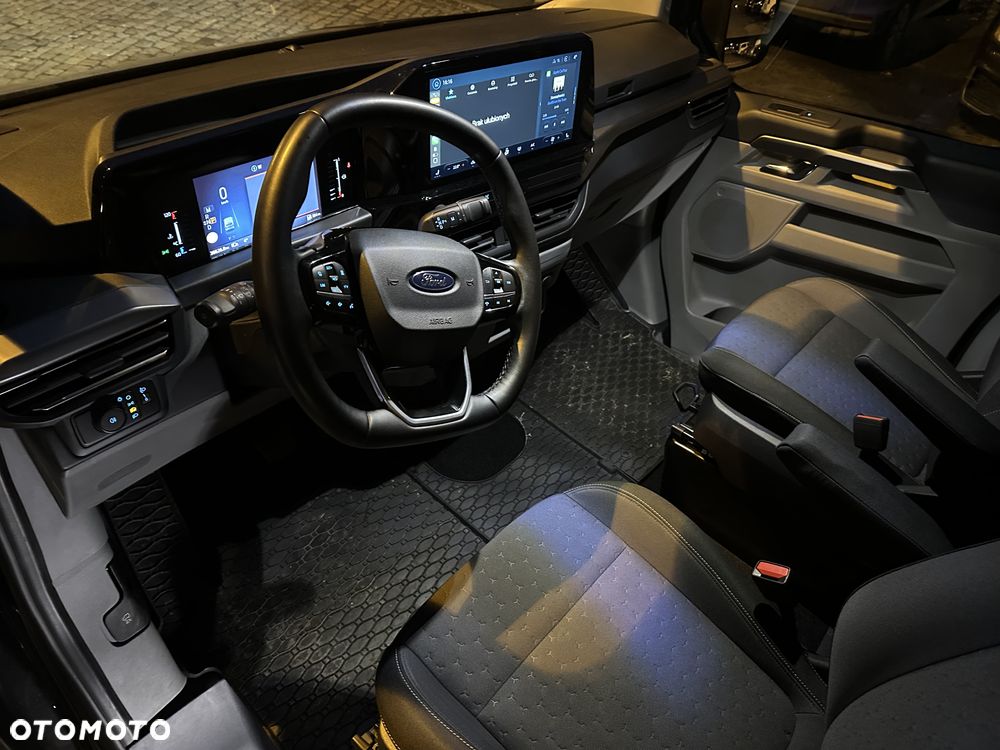 Ford Tourneo Custom 2.0 EcoBlue 320 AWD L2 Titanium - 1