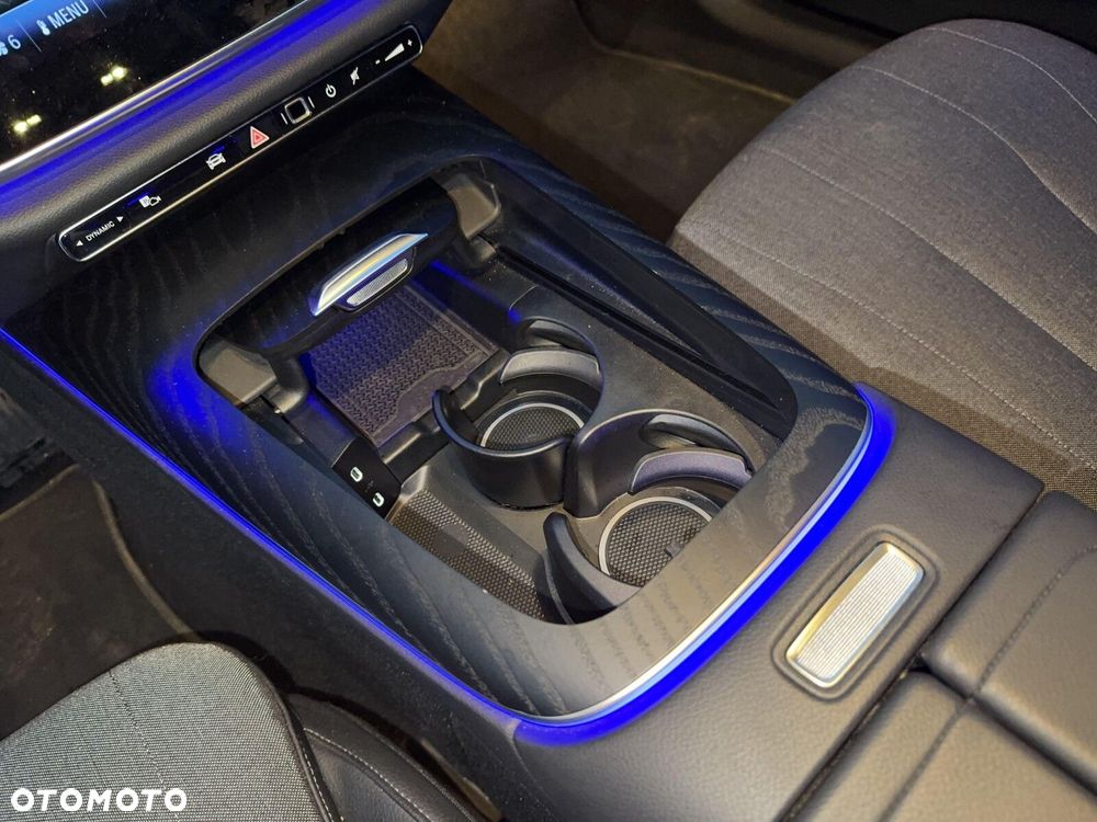 Mercedes-Benz Klasa E - 17