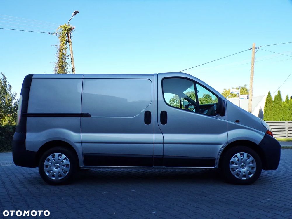 Renault TRAFIC - 6