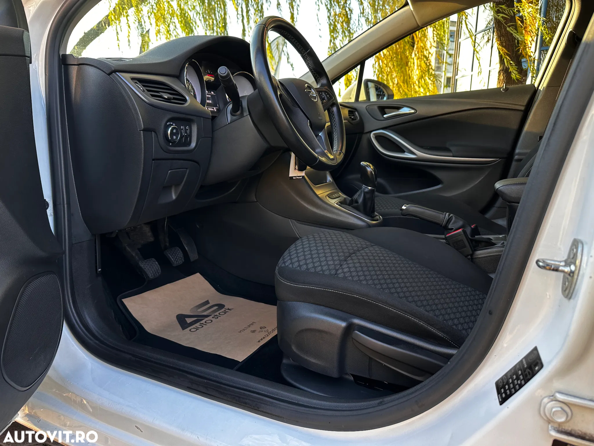 Opel Astra 1.6 D (CDTI) Start/Stop Sports Tourer Business - 15