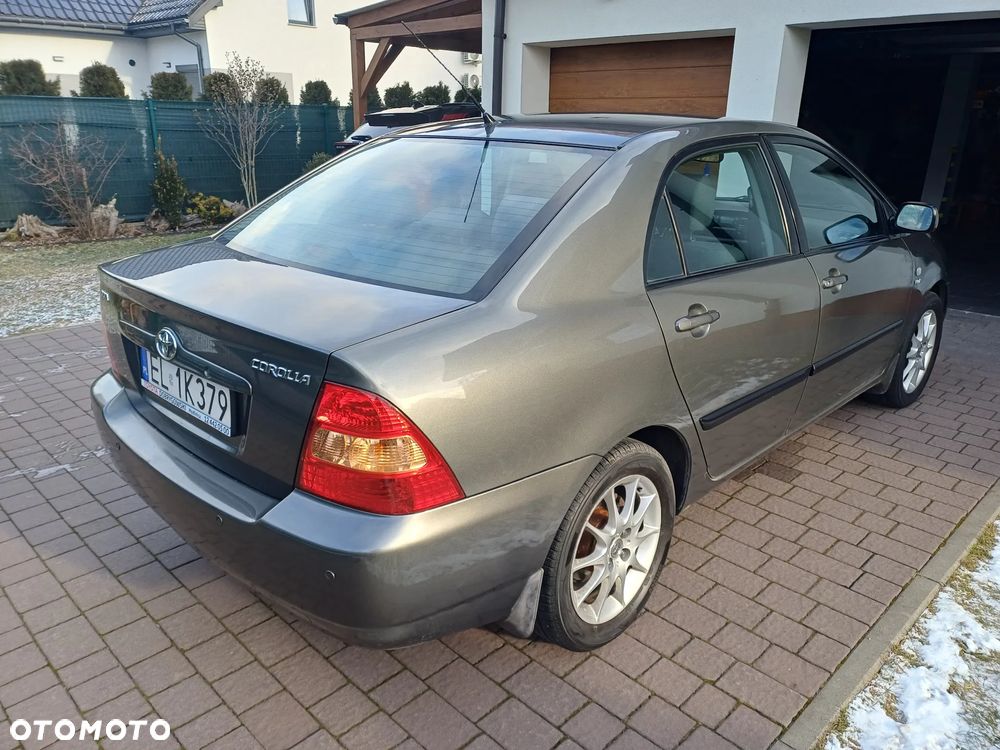 Toyota Corolla 1.6 VVT-i Base - 5