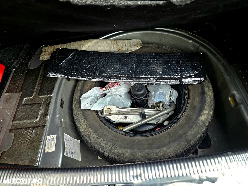 Volkswagen Passat 1.9 TDI - 14