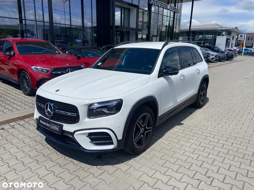 Mercedes-Benz GLB 200 AMG Line 7G-DCT - 2