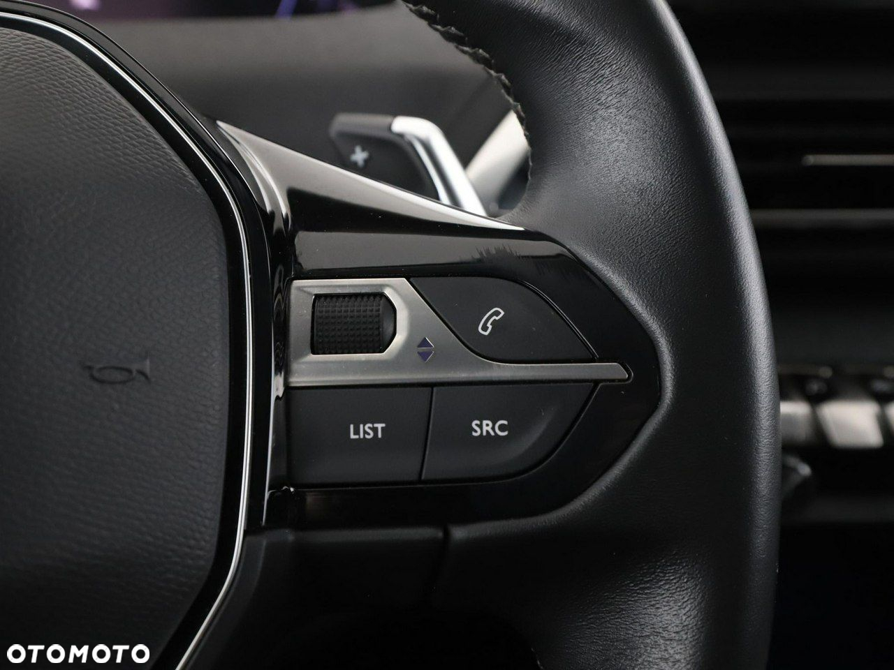 Peugeot 3008 PureTech 130 Stop & Start GPF EAT8 Allure Pack - 34