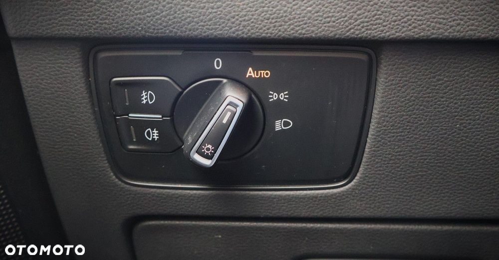 Volkswagen Passat Variant ver-variant-2-0-tdi-scr-dsg-4motion-business - 36