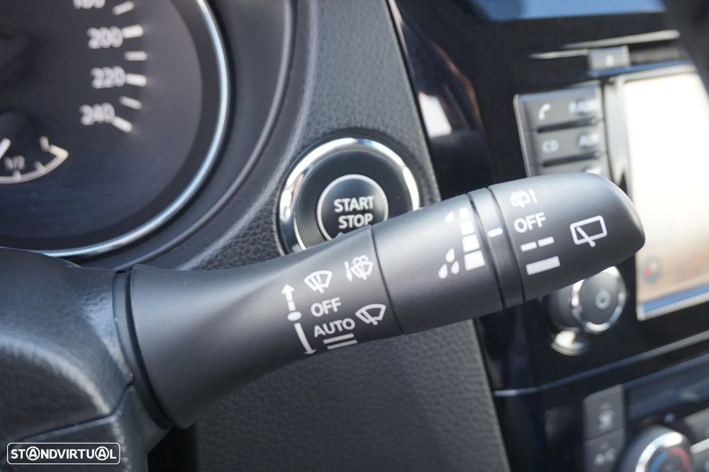 Nissan Qashqai 1.5 dCi N-Connecta 18 - 38