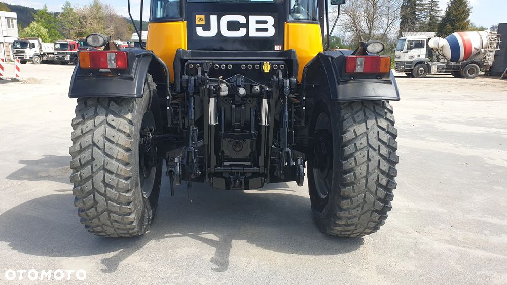 JCB FASTRAC 3220 PLUS - 14