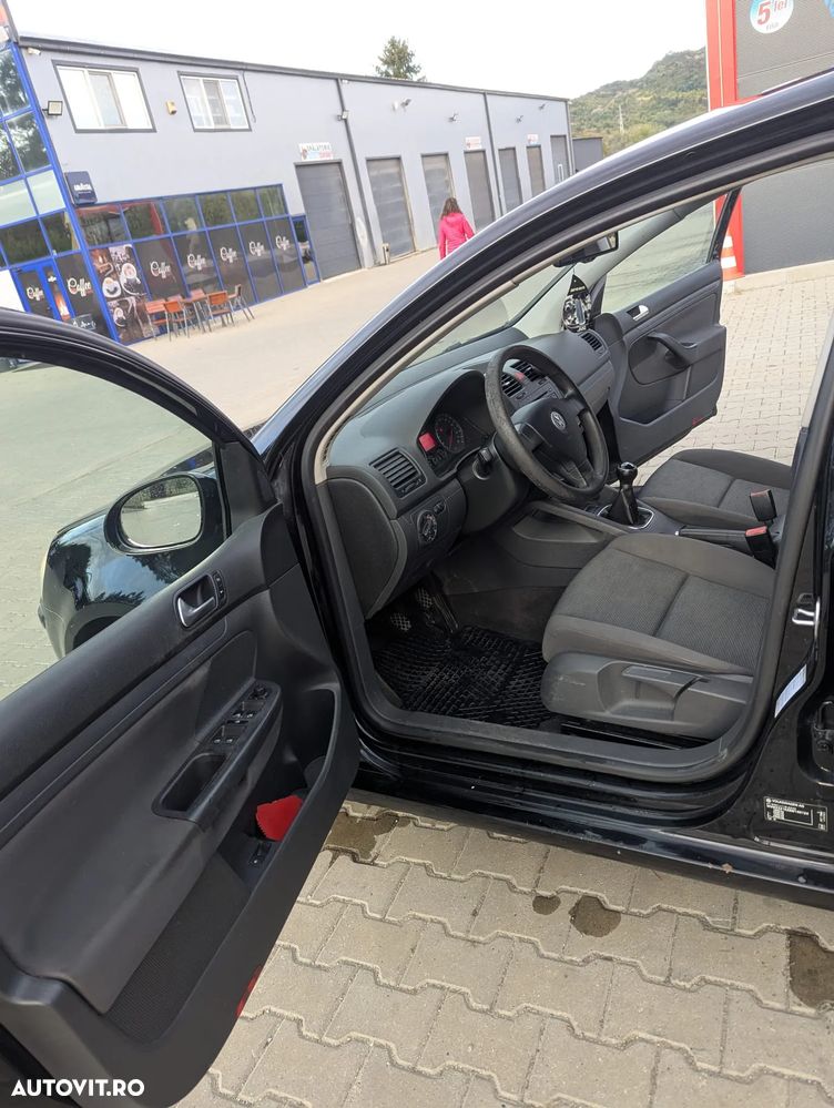 Volkswagen Golf - 14