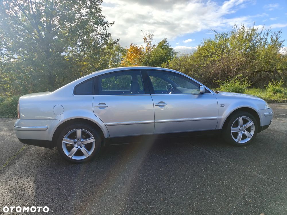 Volkswagen Passat 1.6 Comfortline - 2