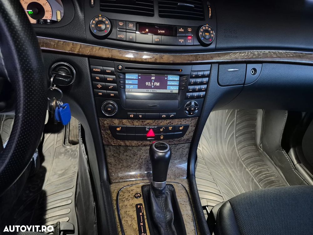 Mercedes-Benz E - 17