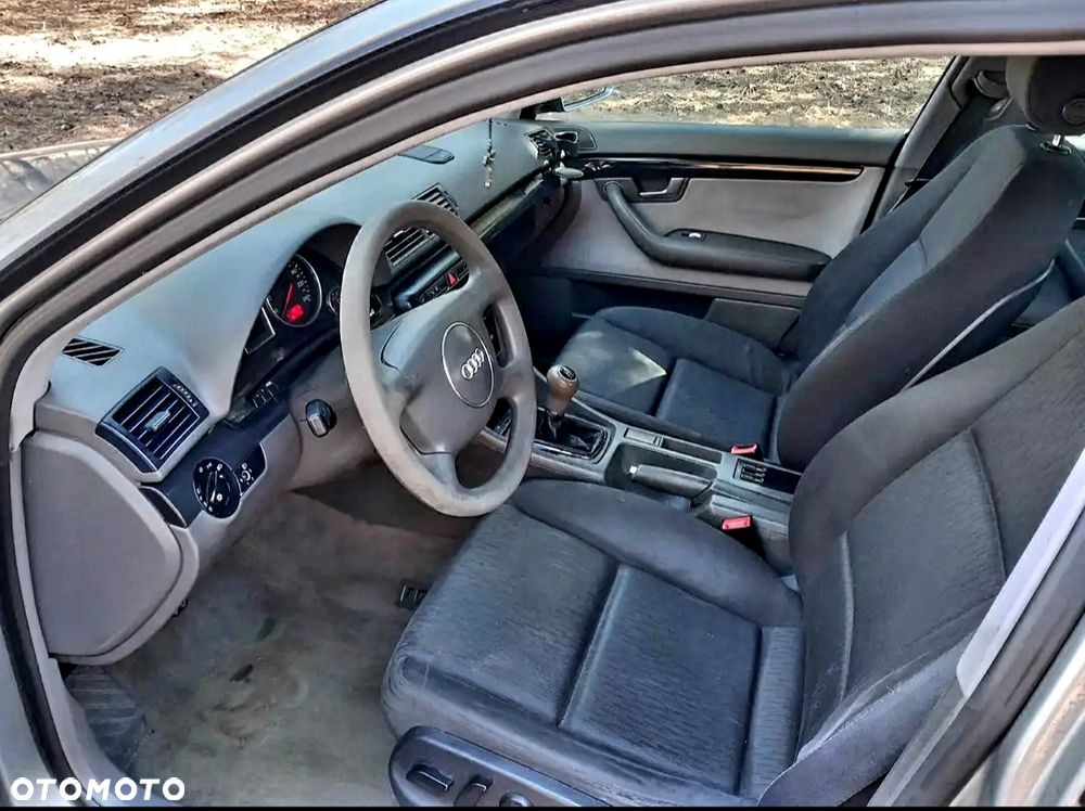 Audi A4 Limousine - 6