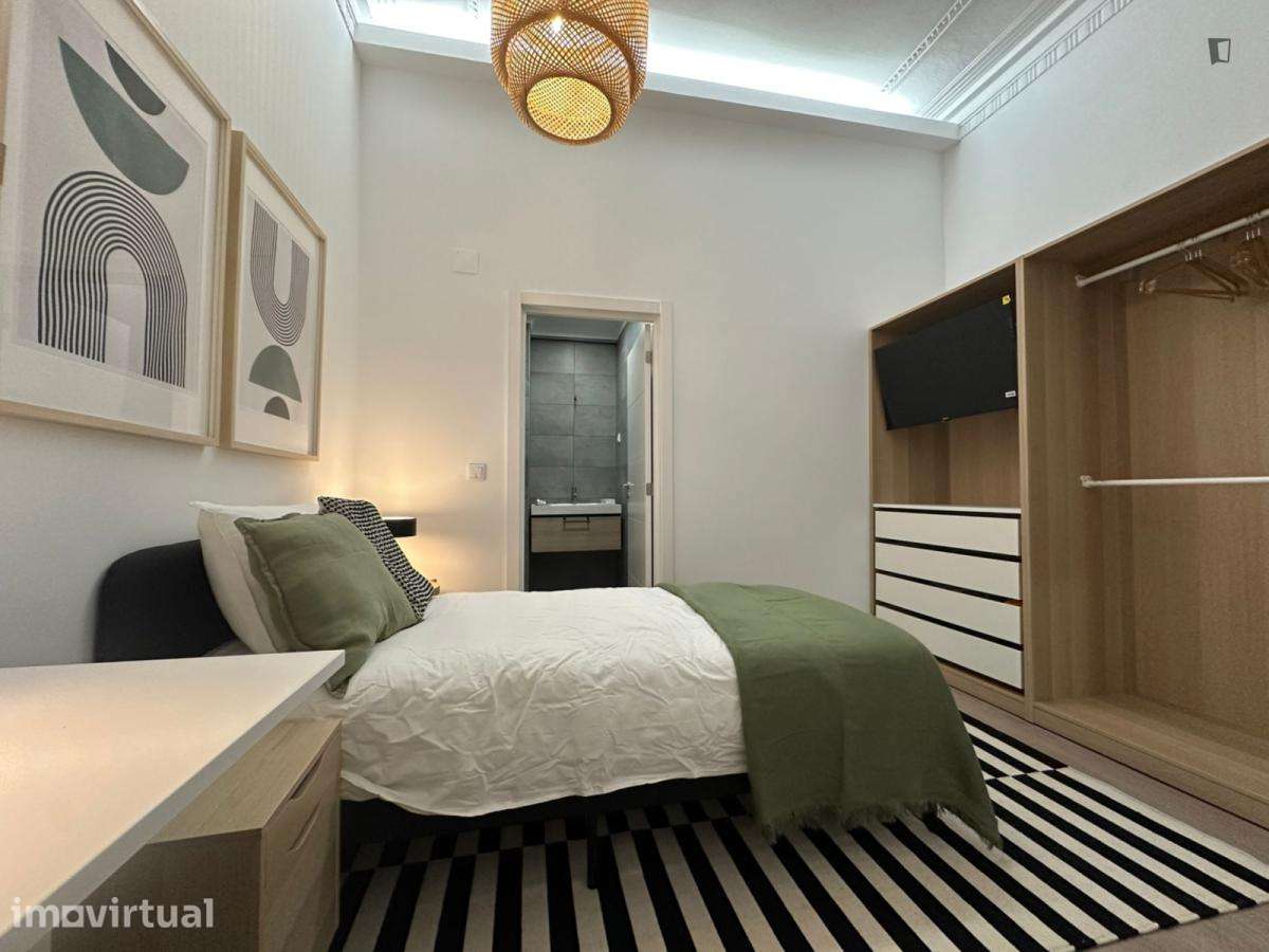 Quarto - localizado em São Sebastião Lisbon - Grande imagem: 3/14