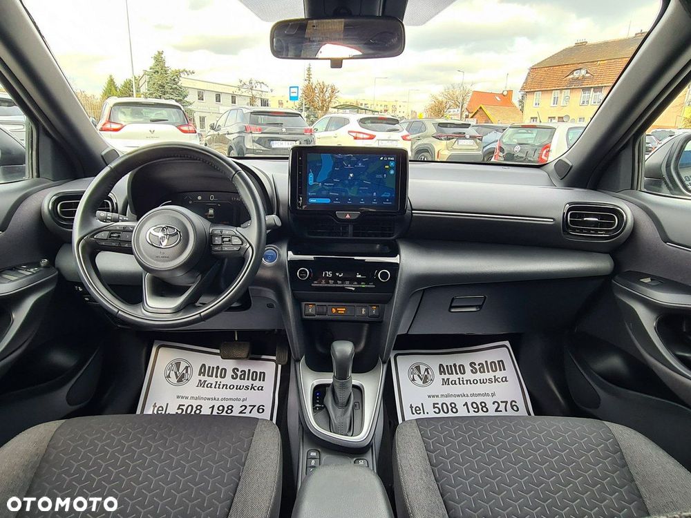 Toyota Yaris Cross Hybrid 1.5 Executive - 12