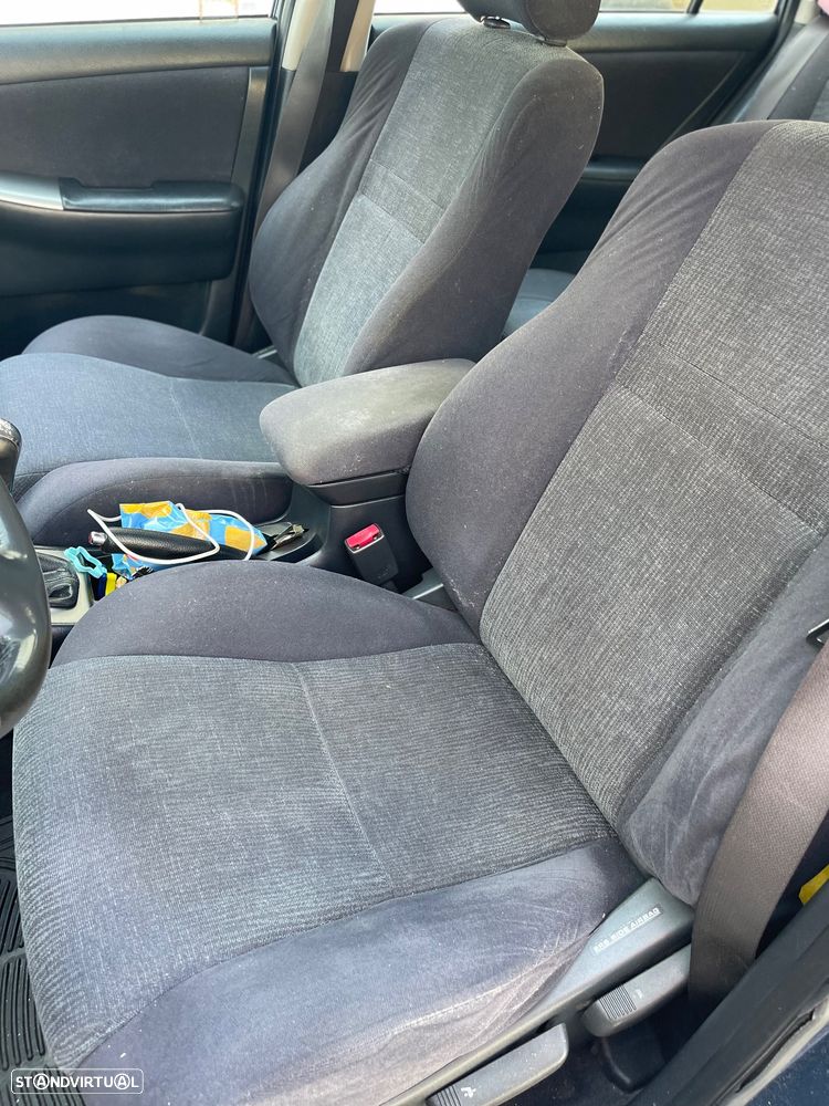 Toyota Corolla SW 2.0 D-4D SE - 13