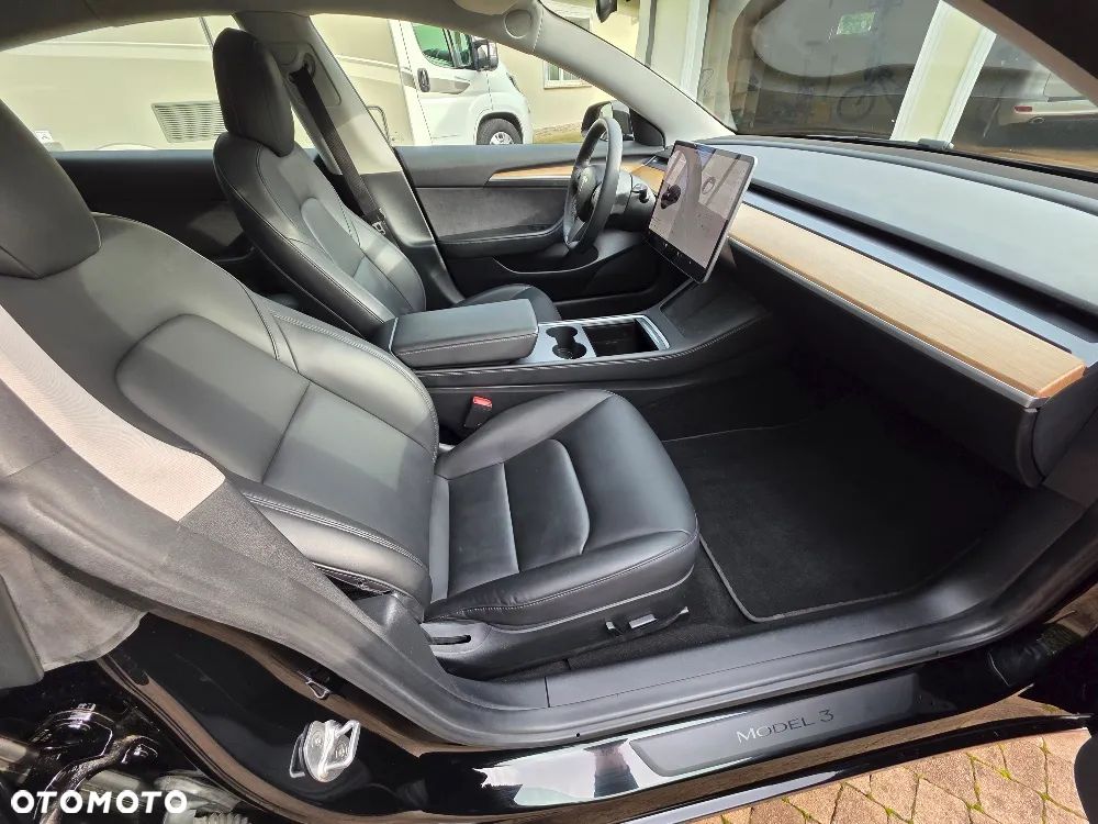 Tesla Model 3 Langstreckenbatterie Allradantrieb Dual Motor - 19