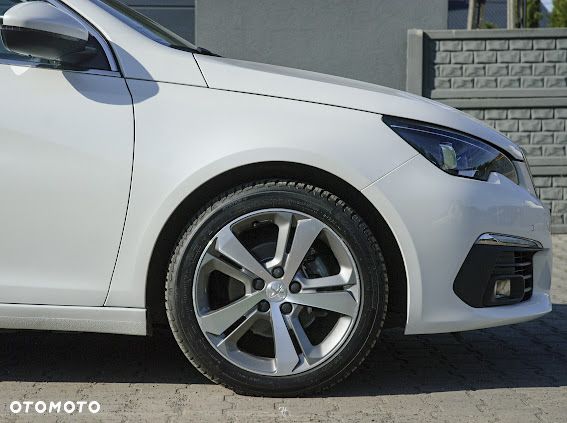 Peugeot 308 1.5 BlueHDi Allure S&S - 12