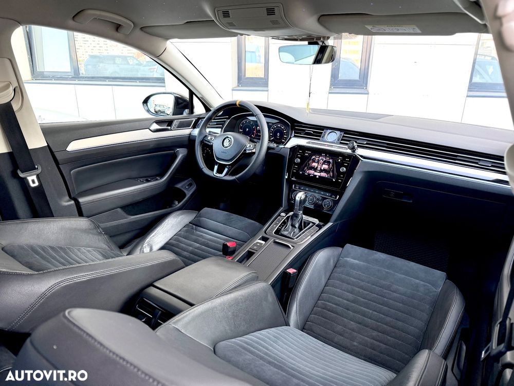 Volkswagen Passat 2.0 TSI 4Motion DSG Highline - 33