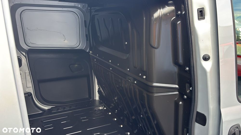 Opel Combo - 22