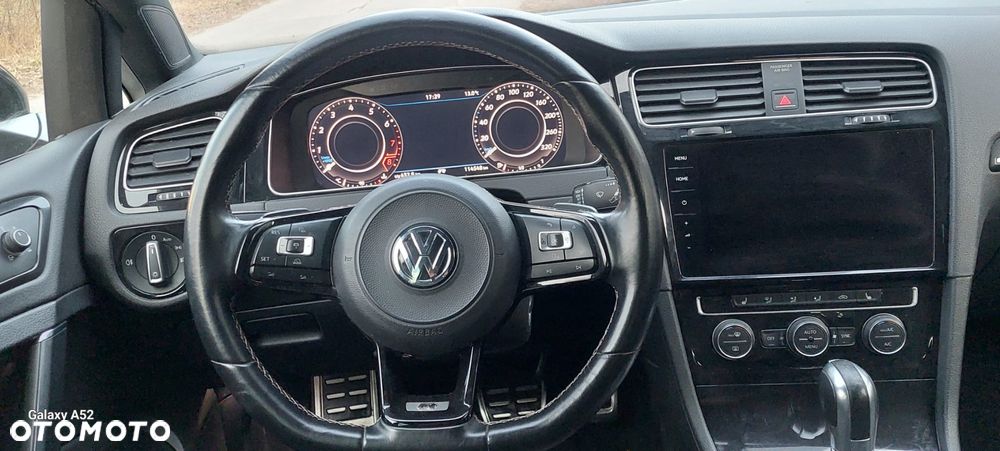 Volkswagen Golf - 12