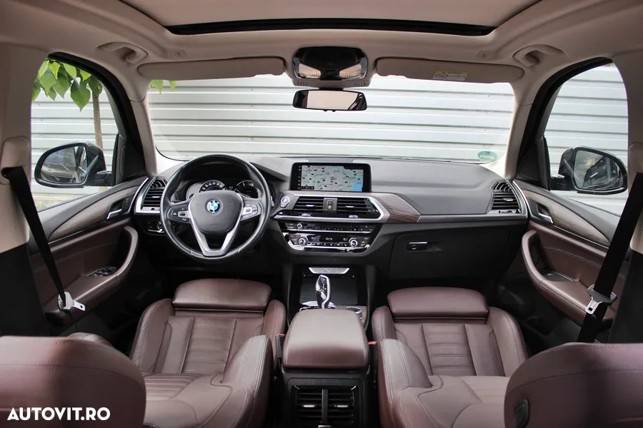 BMW X3 xDrive20d AT Luxury Line - 25