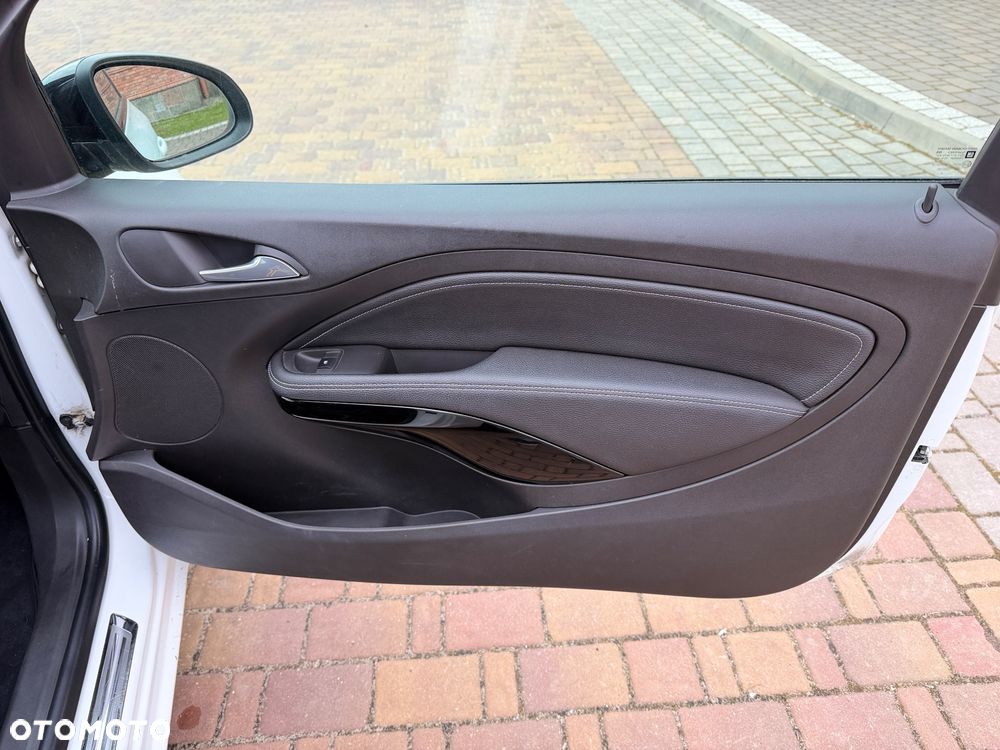 Opel Adam 1.2 White Link - 14