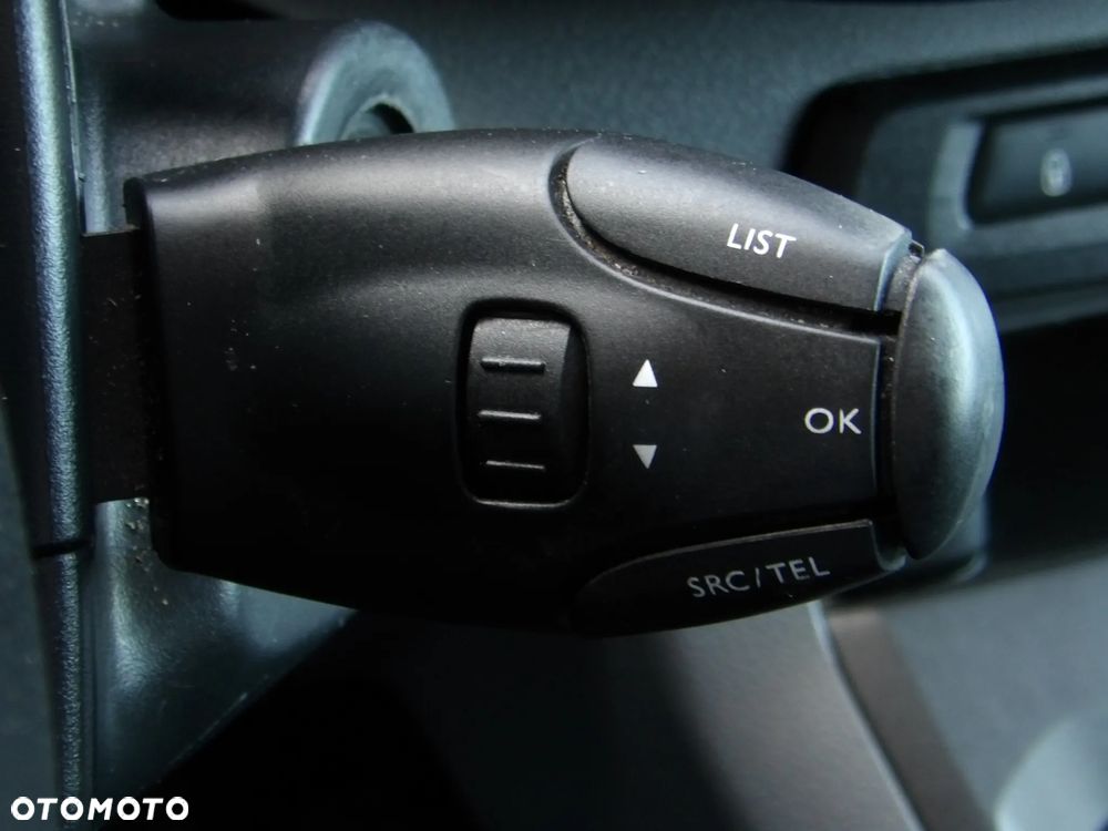 Opel Vivaro - 22